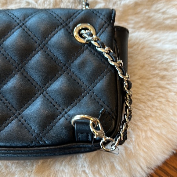 Nwot. Guess crossbody - Picture 10 of 10